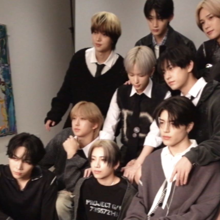 ViVi &TEAM BTS Movie