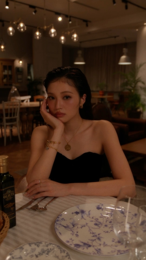 ViVi Web Movie Sponsored by PANDORA