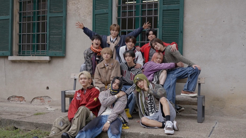 INI BEHIND 2nd Photo Book ‘Viva la vita’ Behind the Scenes